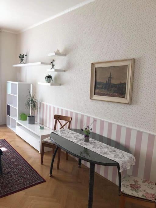 Prague Vysehradska Apartment Exterior foto